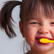 KEEPING IT CLEAN – TOOTHBRUSH CARE