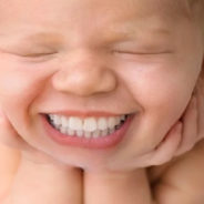 BABIES BORN WITH TEETH?